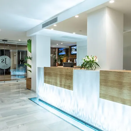 Hotel Js Yate